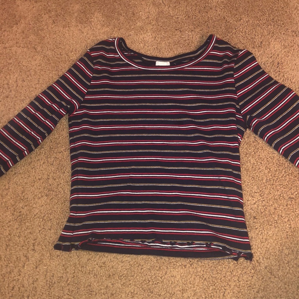 Cropped Long Sleeve Lettuce Cut Top